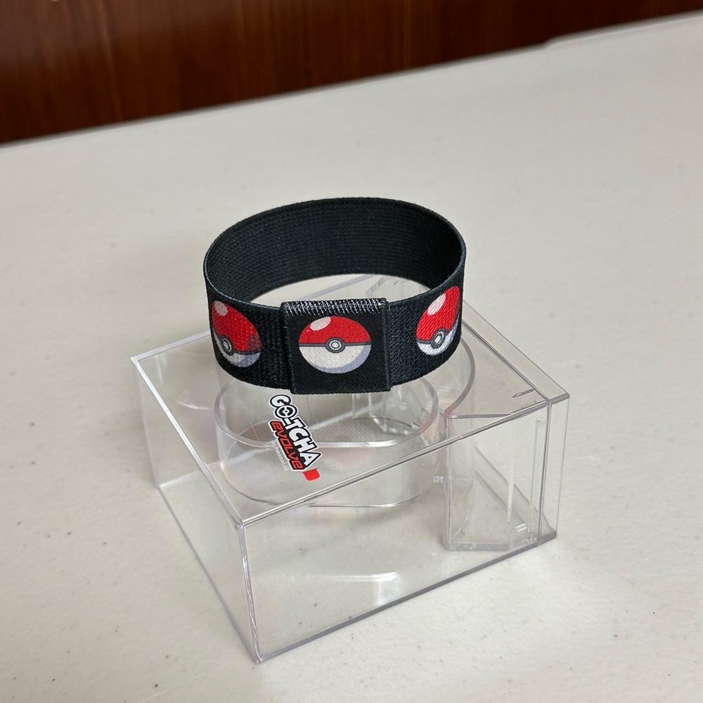 Pokemon Poke Balls Elastic Bracelet Wristband and clear box